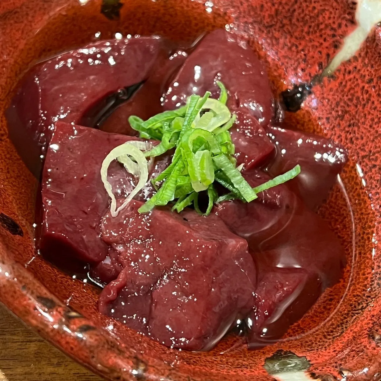 新鮮で美しいレバーはいっぺん食べたらやみつきになること間違いなし!